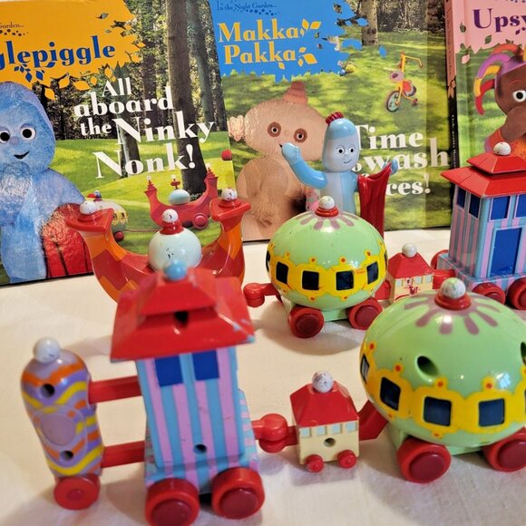 IN THE NIGHT GARDEN Collection BBC IGGLE UPSY MAKKA Ninky Nonk Train Set +figure - Picture 4 of 15